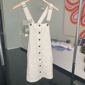 ✨OVERALL DRESS✨ F21